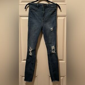 Hollister Ripped Skinny Jeans in Dark Blue